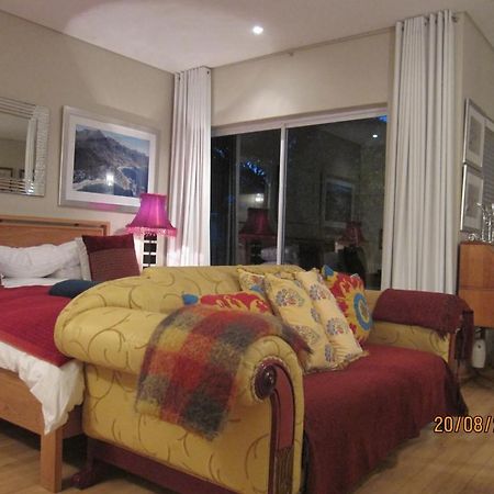 Navona Constantia Guest Cottage Кейптаун Екстериор снимка